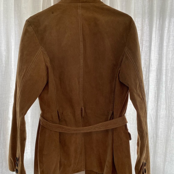 Stylish tan suede jacket with mauve lining - Picture 3 of 5